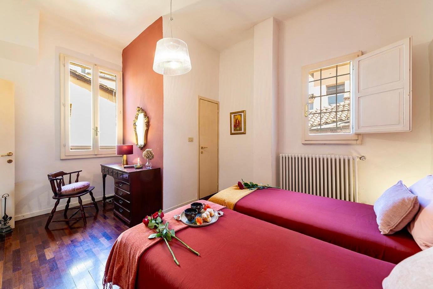 Apartamento House Of Chariot - In The Heart Of Bolonia Exterior foto